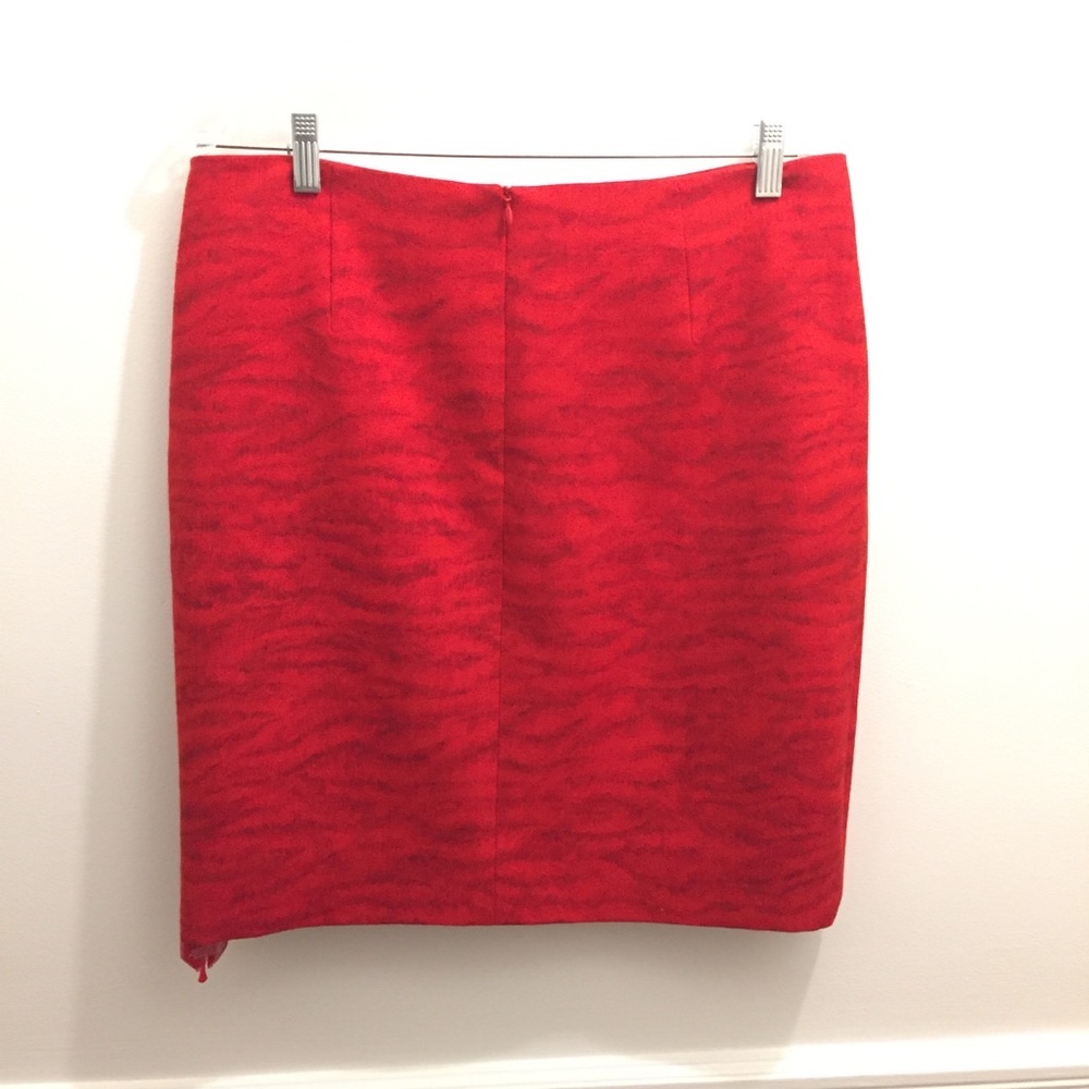 NWT A-K-R-I-S Tiger Print Red Skirt 10 wool silk red stripe - Picture 4 of 8